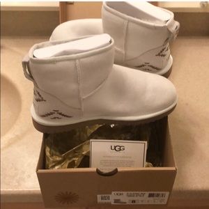 Ugg Mini Rustic Weave